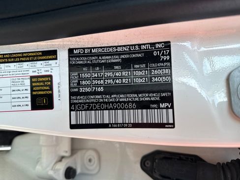 Used 2017 Mercedes-Benz GLS 550 4MATIC w/ Driver Assistance Package image 12