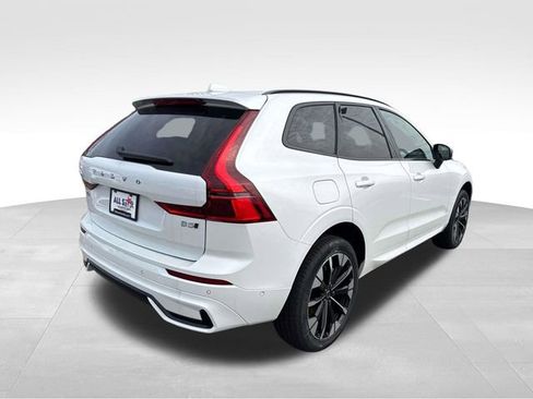 New 2026 Volvo XC60 B5 Plus w/ Climate Package AWD/4WD image 8