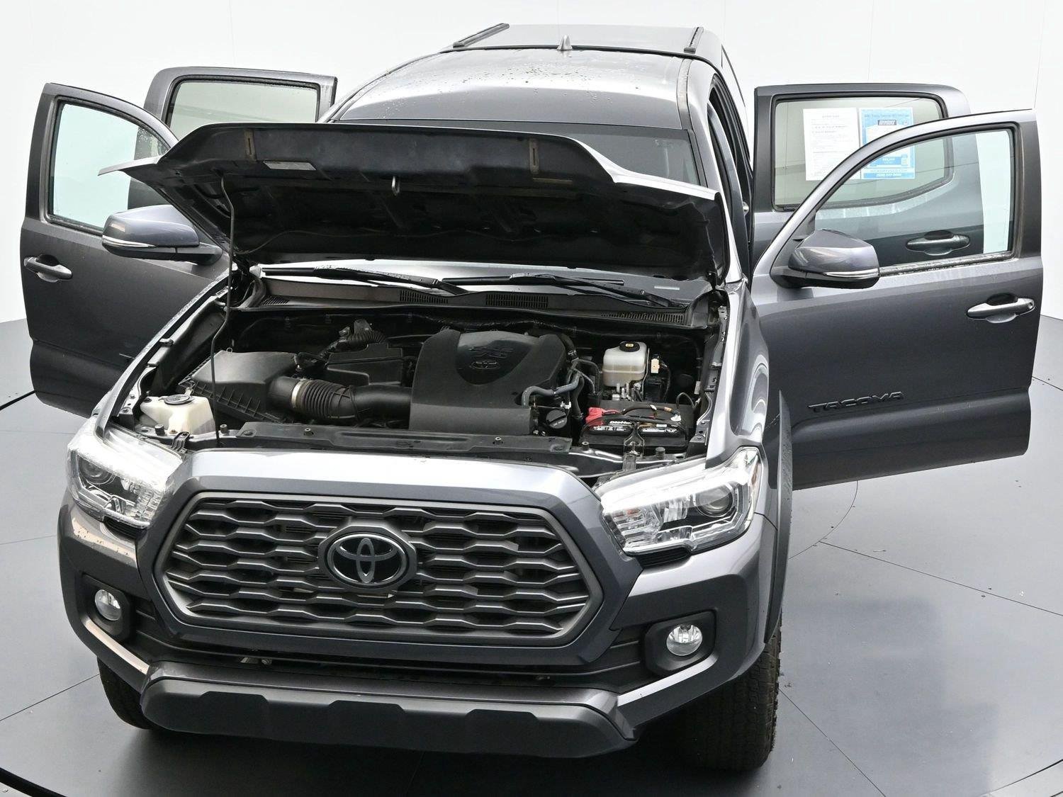 Used 2021 Toyota Tacoma TRD Off-Road w/ Technology Package AWD/4WD image 43