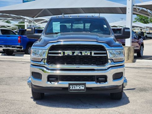 Used 2024 RAM 3500 Tradesman w/ Chrome Appearance Group AWD/4WD image 2