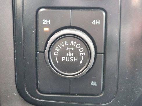 Used 2025 Ford F150 XLT w/ Equipment Group 301A Standard AWD/4WD image 19