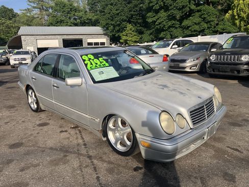 Used 1999 Mercedes-Benz E 430 Sedan image 5