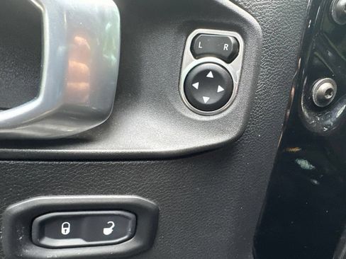 Used 2021 Jeep Gladiator Sport AWD/4WD image 6