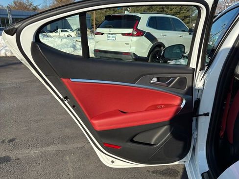 Used 2025 Genesis G70 3.3T Advanced image 46