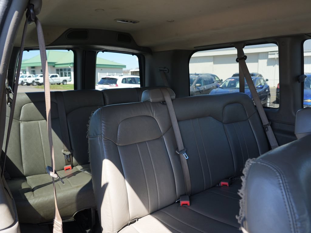 Used 2016 Chevrolet Express 2500 LS RWD image 14