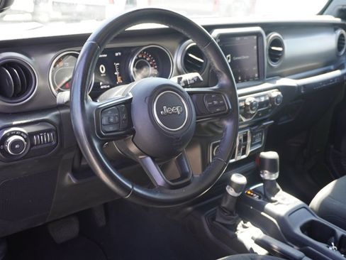 Used 2022 Jeep Wrangler Unlimited Sport AWD/4WD image 7