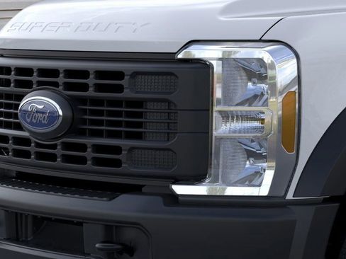 New 2025 Ford F450 XL image 17