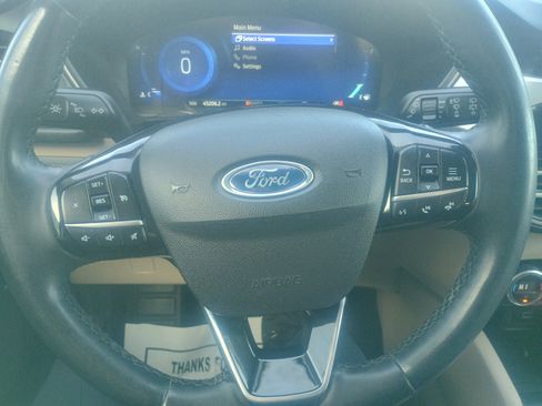 Used 2021 Ford Escape SEL w/ Technology Package image 22