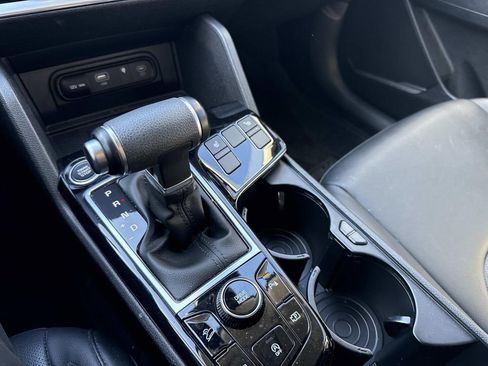 Used 2023 Kia Sportage EX image 24