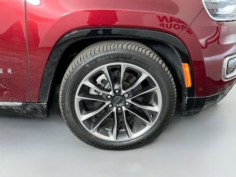 Used 2022 Jeep Wagoneer Series III w/ Premium Group I image 42