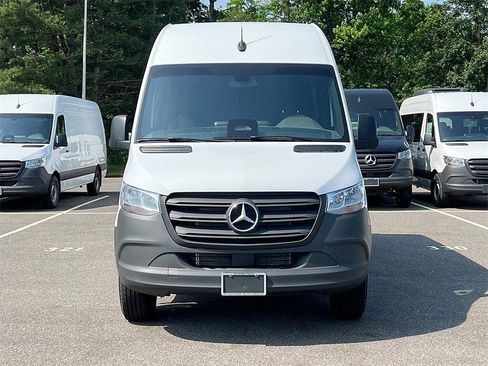 New 2025 Mercedes-Benz Sprinter 2500 image 6