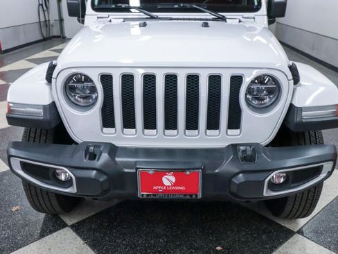Used 2020 Jeep Wrangler Unlimited Sahara image 4