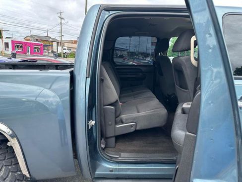 Used 2009 Chevrolet Silverado 1500 LT w/ Power Pack Plus AWD/4WD image 16