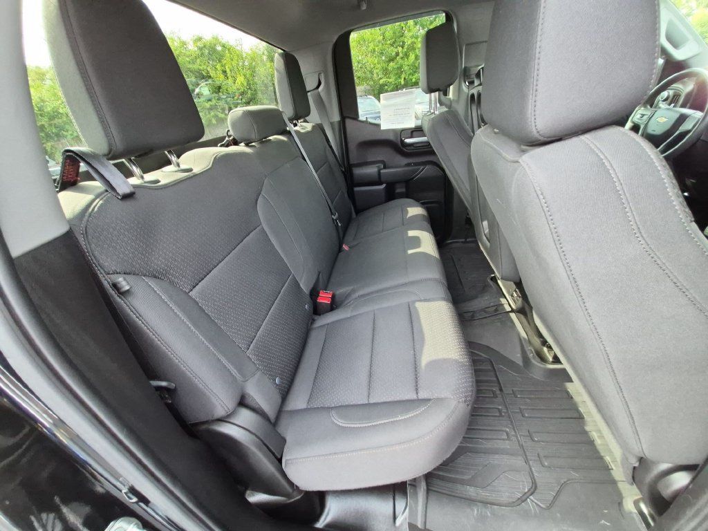 Used 2023 Chevrolet Silverado 1500 W/T w/ WT Value Package AWD/4WD image 23