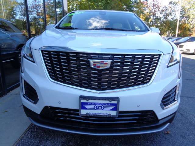Used 2025 Cadillac XT5 Premium Luxury w/ LPO, Floor Liner Package AWD/4WD image 3