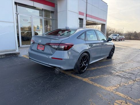 Used 2025 Honda Civic Sport image 5