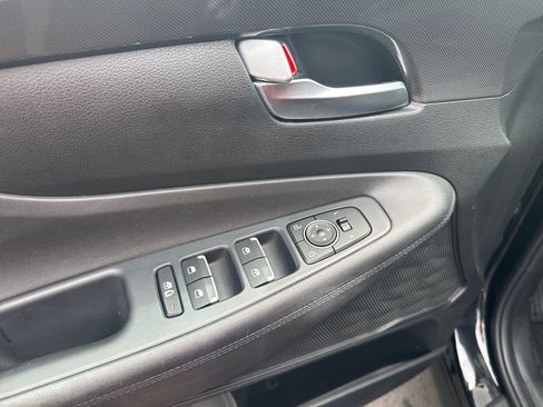 Used 2023 Hyundai Santa Fe SEL image 11