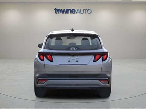 Used 2026 Hyundai Tucson SE AWD/4WD image 4