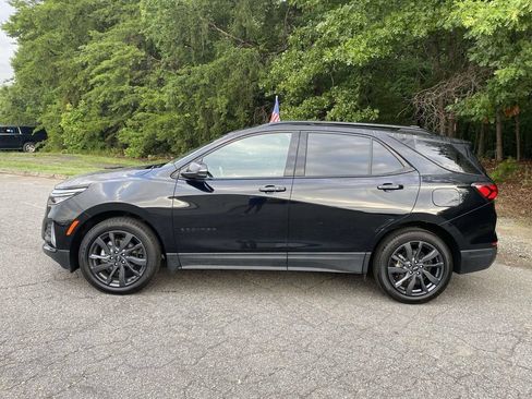 Used 2023 Chevrolet Equinox RS w/ RS Leather Package AWD/4WD image 2