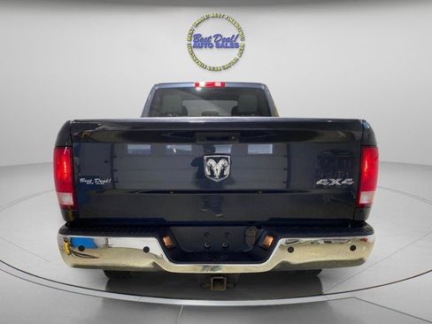 Used 2016 RAM 2500 Tradesman w/ Chrome Appearance Group AWD/4WD image 3