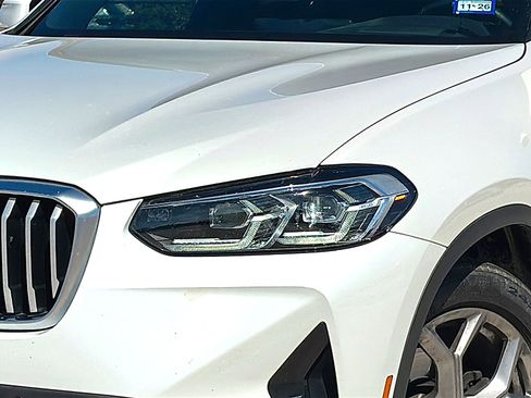 Used 2022 BMW X3 sDrive30i w/ Premium Package image 4