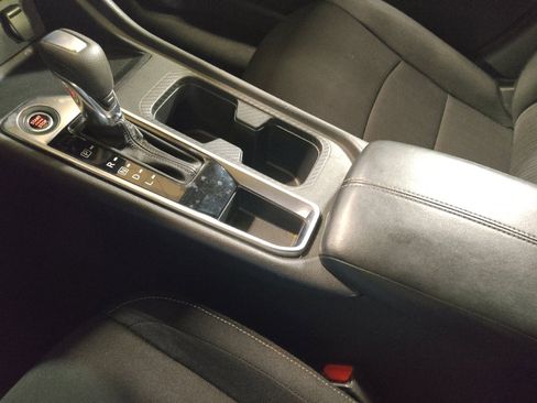 Used 2022 Nissan Sentra SV w/ All-Weather Package image 26