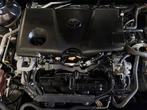 Used 2022 Toyota Camry LE FWD image 30