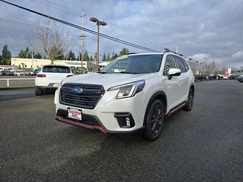 Used 2022 Subaru Forester Sport image 3
