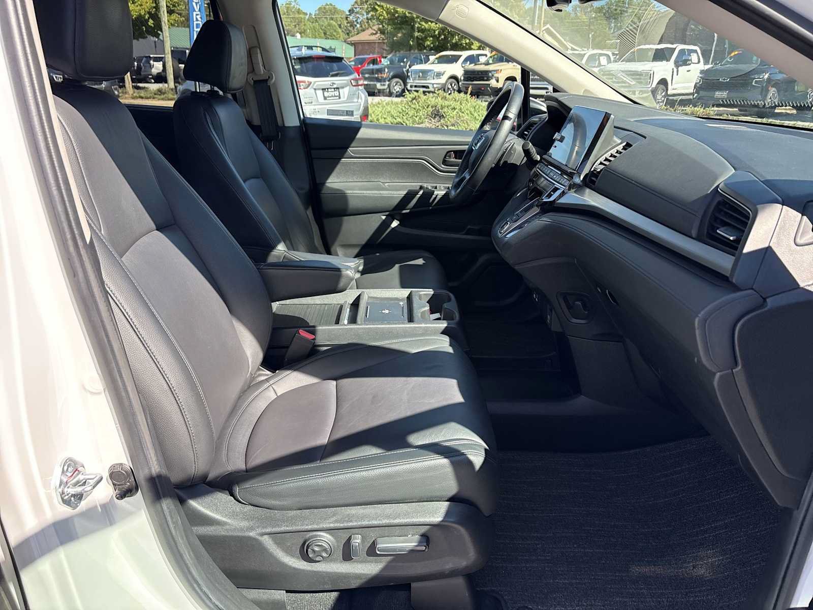 Used 2025 Honda Odyssey EX-L image 27