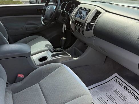 Used 2007 Toyota Tacoma PreRunner image 16