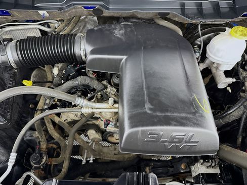 Used 2019 RAM 1500 Express w/ Express Value Package AWD/4WD image 67