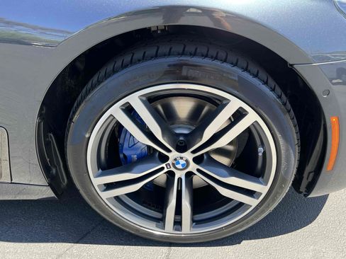 Used 2018 BMW 750i RWD image 79