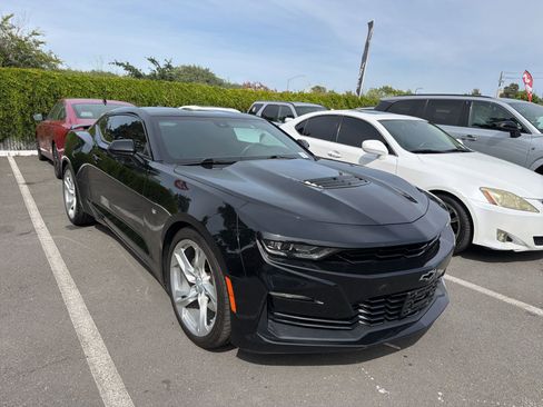 Used 2019 Chevrolet Camaro SS RWD image 1