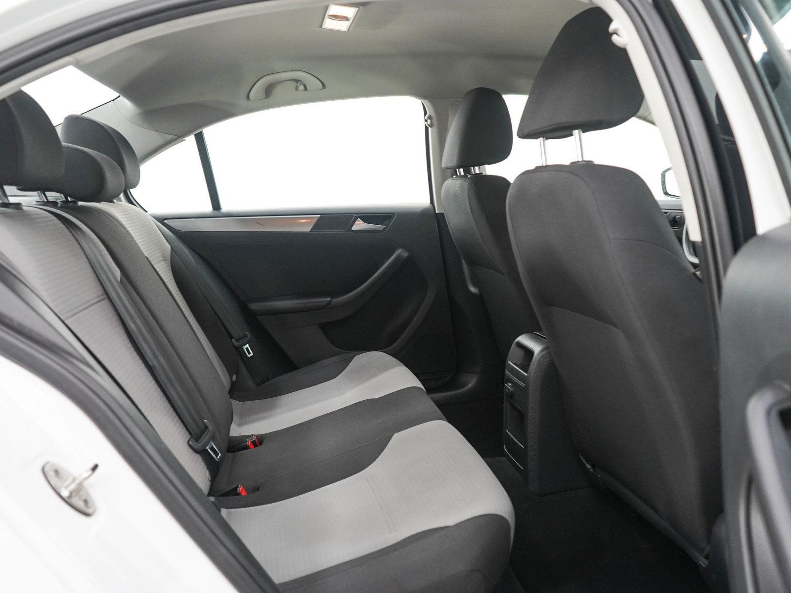 Used 2017 Volkswagen Jetta S FWD image 12