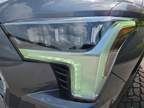 Used 2026 Toyota Sequoia Platinum AWD/4WD image 33