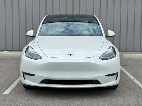 Used 2022 Tesla Model Y Performance AWD/4WD image 2