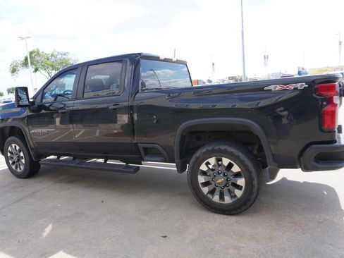 Used 2024 Chevrolet Silverado 2500 Custom w/ Custom Value Package AWD/4WD image 4
