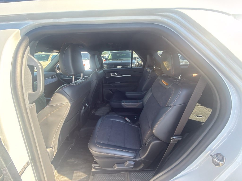 Used 2026 Ford Explorer Tremor AWD/4WD image 6