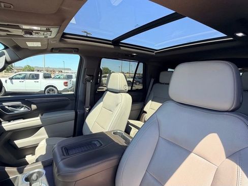 Used 2022 GMC Yukon SLT w/ SLT Premium Package AWD/4WD image 23