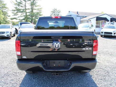 Used 2017 RAM 1500 Express w/ Express Value Package AWD/4WD image 8