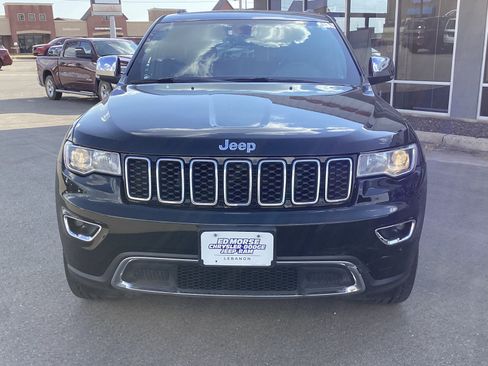 Used 2018 Jeep Grand Cherokee Limited AWD/4WD image 2