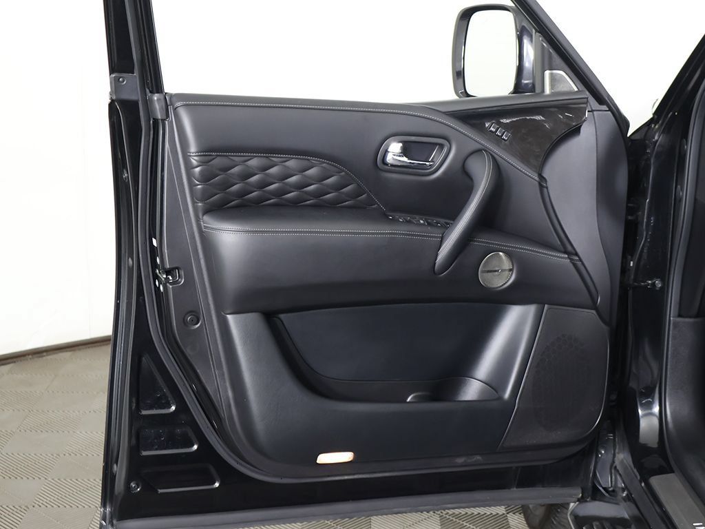 Used 2024 INFINITI QX80 Sensory AWD/4WD image 30