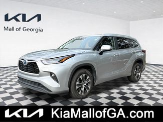 Used 2023 Toyota Highlander XLE FWD video 1