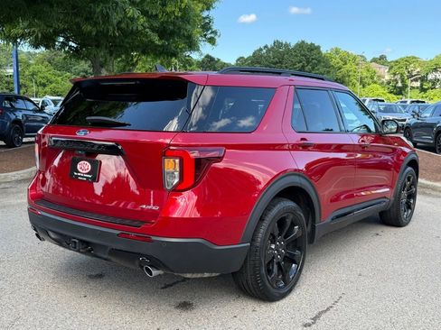 Used 2023 Ford Explorer ST-Line w/ Class IV Trailer Tow Package AWD/4WD image 8