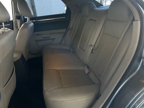 Used 2007 Chrysler 300 Touring image 18