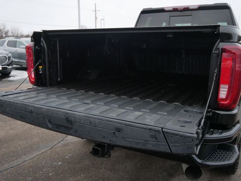 Used 2021 GMC Sierra 3500 Denali w/ Denali Ultimate Package image 15