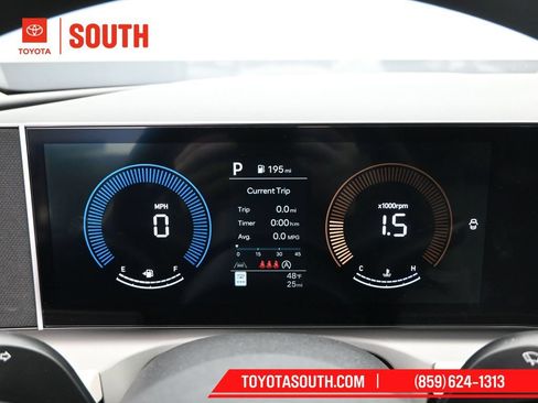 Used 2025 Hyundai Tucson SEL FWD image 18