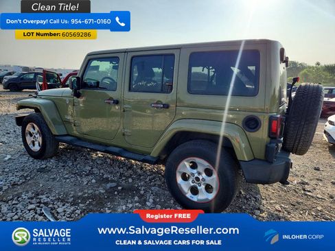 Used 2013 Jeep Wrangler Unlimited Sahara w/ Dual Top Group AWD/4WD image 3
