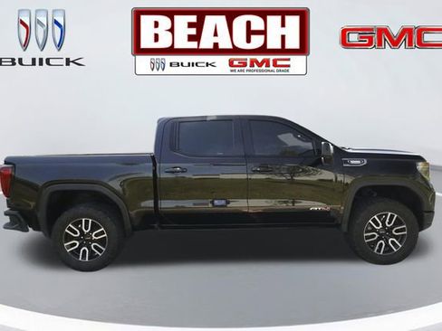 Used 2023 GMC Sierra 1500 AT4 w/ Technology Package AWD/4WD image 2