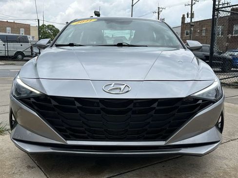 Used 2021 Hyundai Elantra SEL FWD image 2